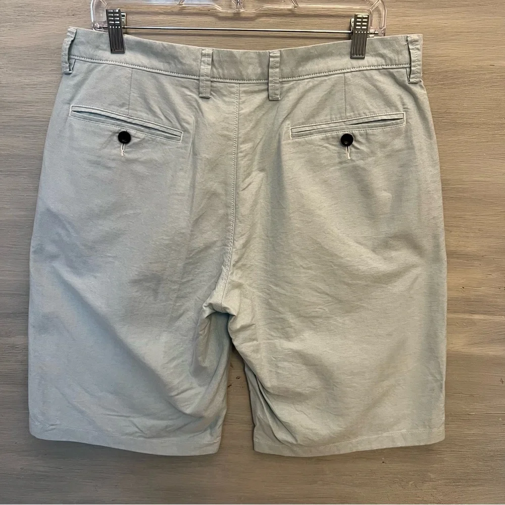 J Crew Club Pale Blue Flat‎ Front Chino Shorts Size 32” Good Condition
